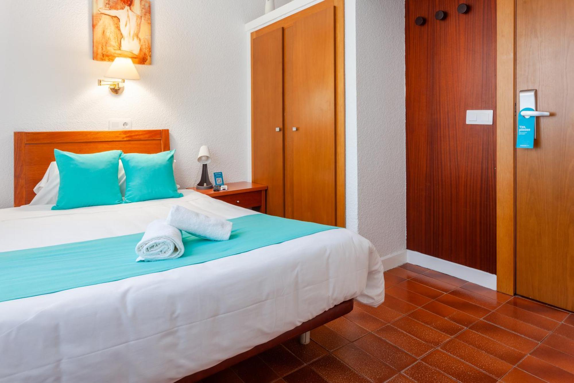 Checkin Torredembarra Hotel Buitenkant foto