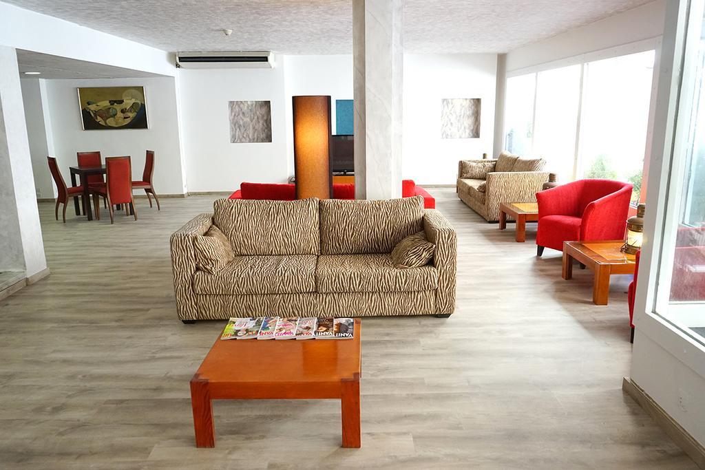 Checkin Torredembarra Hotel Buitenkant foto